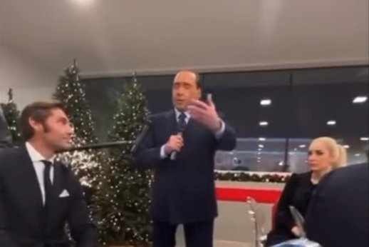 Nagovor Silvia Berlusconija&nbsp;na predbožični večerji je dvignil veliko prahu na Apeninskem polotoku. FOTO: YouTube
