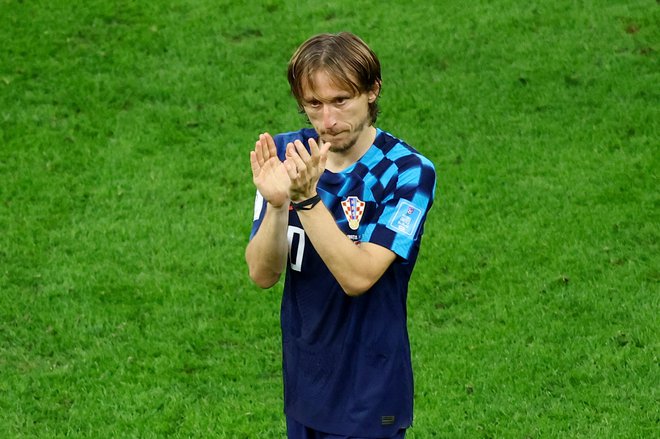 Luka Modrić je že šestnajst let član hrvaške reprezentance, za katero je igral že 161 tekem. FOTO: Hannah Mckay/Reuters
