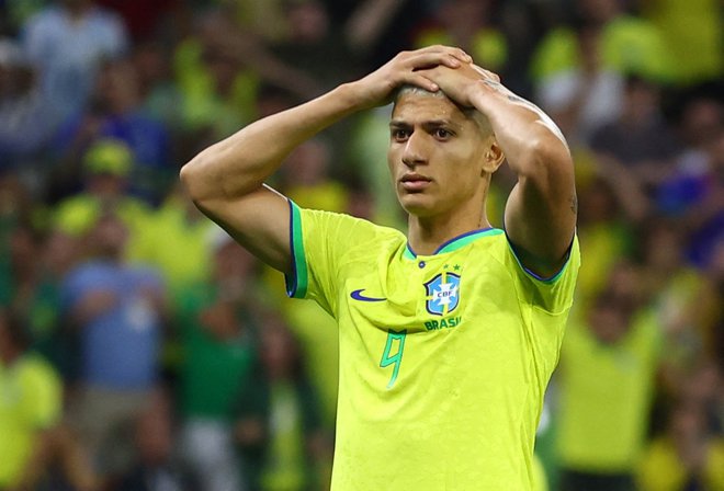 Richarlison ni skrival razočaranja po četrtfinalnem porazu s Hrvaško. FOTO: Hannah Mckay/Reuters
