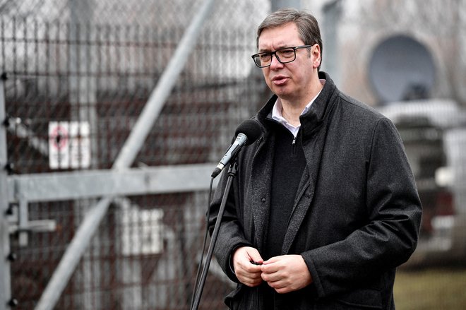 Kot je povedal Vučić&nbsp;, bodo zahtevo najprej poslali v elektronski obliki. FOTO: Marton Monus/Reuters
