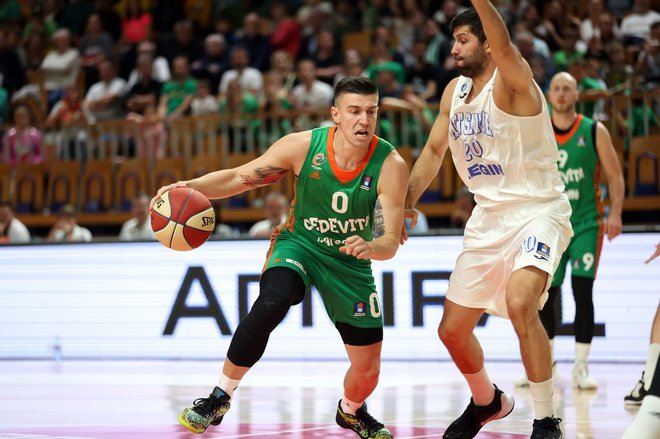 Matic Rebec bo vendarle ostal v Stožicah do konca sezone. FOTO: Cedevita Olimpija
