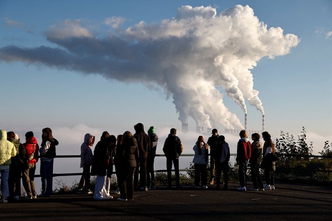 V evropski industriji predvsem opozarjajo, da bodo podjetja z visoko ceno izpustov izgubljala konkurenčnost na trgih, kot so ZDA. FOTO: Kuba Stezycki/Reuters
