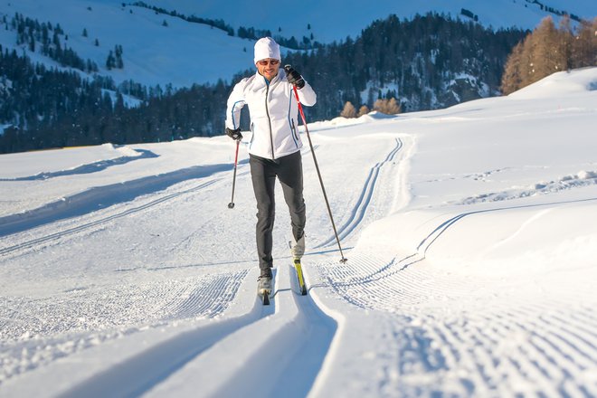 Tudi s pojavom drsalne tehnike pri teku na smučeh v devetdesetih letih prejšnjega stoletja klasična ni izgubila pomena. FOTO: Arhiv Polet/Shutterstock
