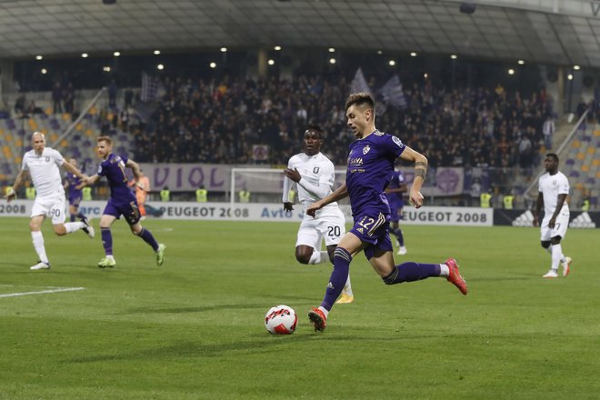 Štadion Ljudski vrt je dom NK Maribor in tudi številnih štajerskih nogometnih navdušencev. FOTO: Leon Vidic/Delo
