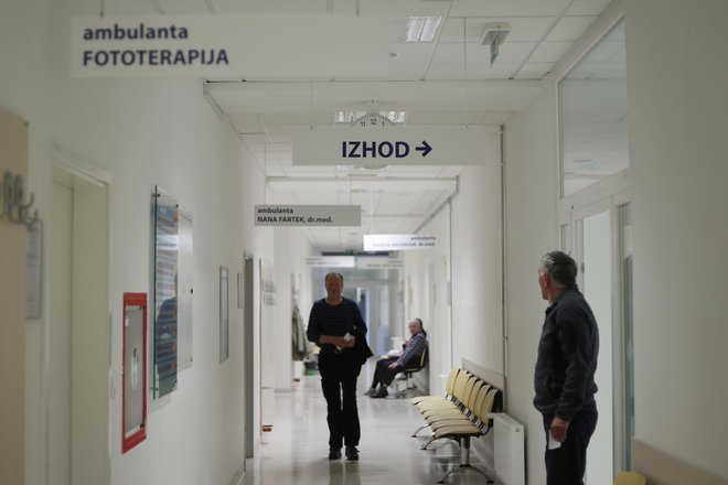 Slovenski zdravstveni sistem je očitno kaotičen.FOTO: Leon Vidic/Delo
