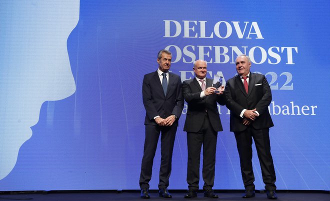 Delova osebnost je Marjan Pipenbaher, zraven sta Stojan Petrič in Bojan Budja. FOTO: Leon Vidic
