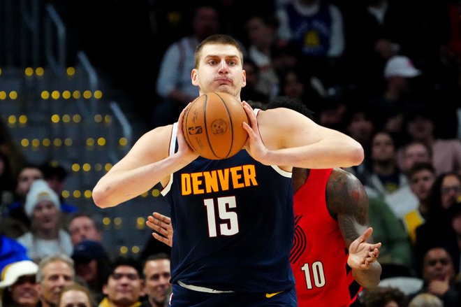 Jokić je&nbsp;zadel 13 od 14 metov. FOTO: Ron Chenoy/USA Today Sports
