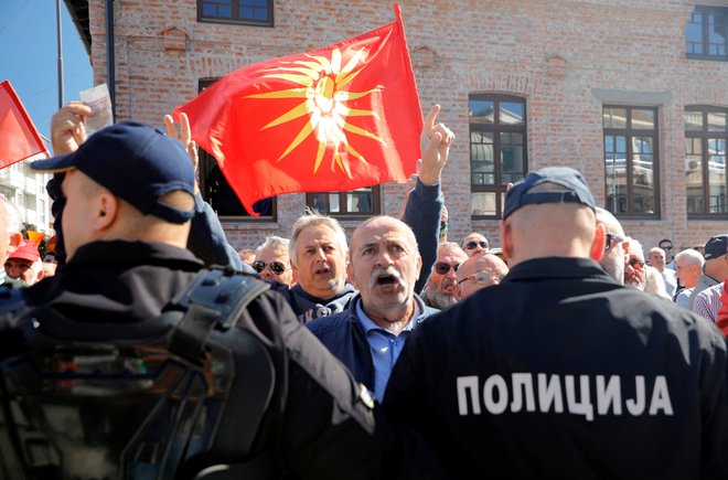 Problemov med Bolgarijo in Severno Makedonijo ne bo mogoče reševati z agresijo, je poudaril nekdanji makedonski premier Ljubčo Georgievski. Foto Ognen Teofilovski/Reuters
