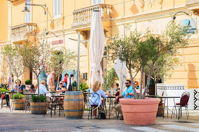 Sardinija je eno od petih območij na svetu, kjer prebivalci praviloma dosežejo visoko starost. FOTO: Shutterstock
