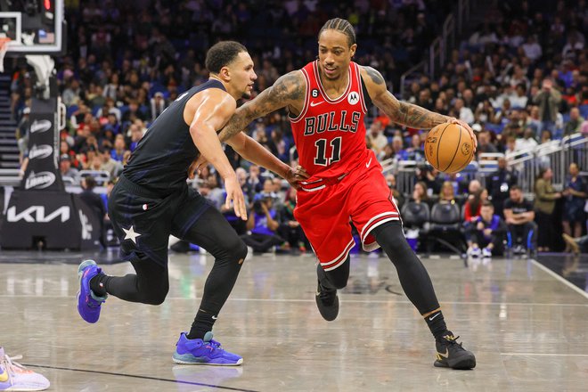 Košarkarji Chicaga so na krilih DeMarja DeRozana brez večjih težav premagali Orlando Magic. FOTO: Mike Watters/Usa Today Sports
