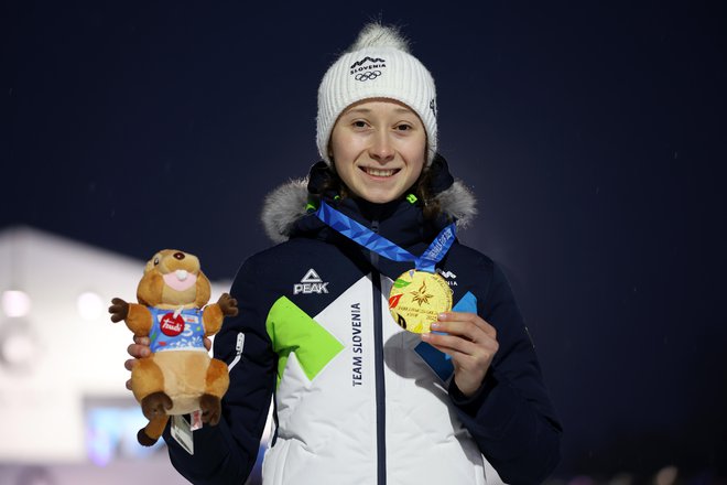 Nika Prevc, ki je prejšnji teden navduševala na OFEM, je na zmagovalni oder znova skočila tudi na MSP.&nbsp;FOTO: Aleš Fevžer
