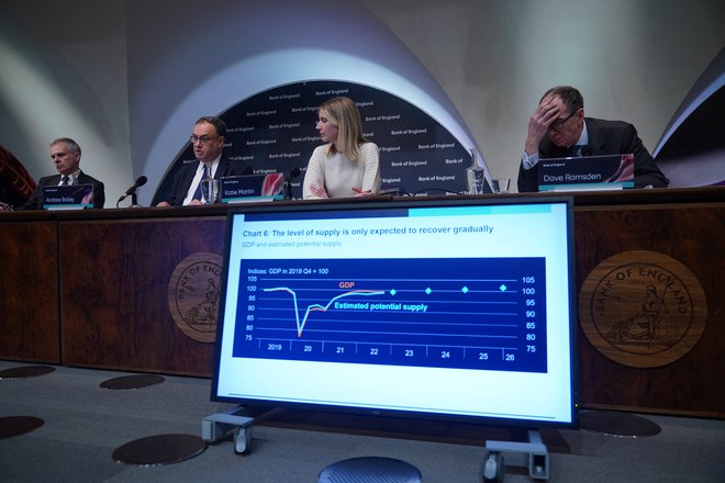 Prejšnji teden je na tiskovni konferenci svojo denarno politiko predstavila tudi Bank of England.

FOTO: Yui Mok/Reuters
