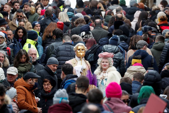 Prireditev vsako leto obišče okrog tri milijone ljudi z vsega sveta.

FOTO: Remo Casilli/Reuters

