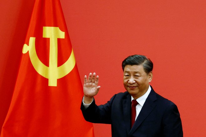 Kitajski predsednik Xi Jinping pozdravlja.&nbsp;Foto Tingshu Wang/Reuters
