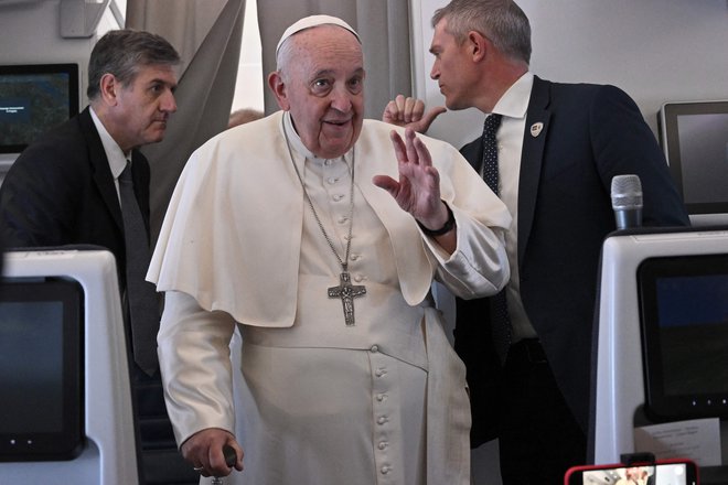 Papeževe besede o razmerah v instituciji bodo gotovo odmevale v rimski kuriji. FOTO: Tiziana Fabi/Afp
