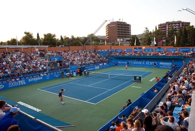 Teniški stadion v Portorožu med enim od turnirjev WTA Foto Arhiv Tenis center Portorož
