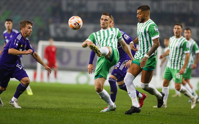 Konec je zimskih nogometnih počitnic, po katerih Maribočane čaka zahteven lov za točkami, s katerimi bi se približali prepričljivo vodilni Olimpiji. Foto Matej Družnik/Delo
