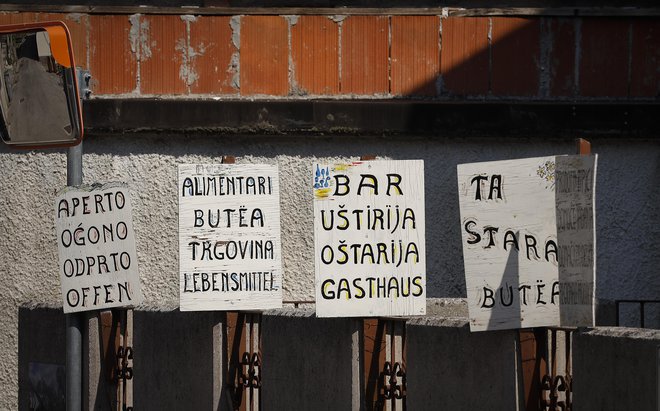 Propedevtična lastnost jezika pomeni, da njegovo učenje kot uvodnega tujega jezika zelo pospeši poznejše učenje drugih tujih jezikov. (Fotografija je simbolična: Rezija, 14. septembra 2021) FOTO JOŽE SUHADOLNIK/DELO
