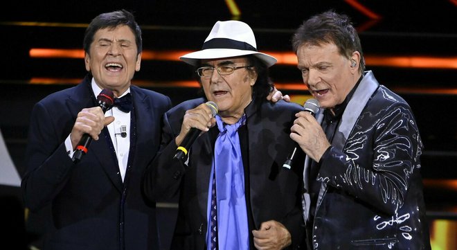 Več ovacij kot tekmovalci so bili deležni nekdanji zmagovalci, Gianni Morandi, Al Bano in Massimo Ranieri, ki so nastopili skupaj. FOTO: promocijsko gradivo
