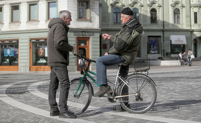 V Zvezi društev upokojencev Slovenije so januarja vladi poslali zahtevo, naj bo redna uskladitev pokojnin najmanj 7,1-odstotna. Foto Blaž Samec
