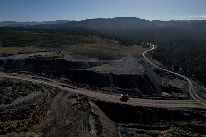 Glencorjev rudnik premoga v&nbsp;Avstraliji. Tam korupcija ni omenjena.&nbsp;FOTO: Loren Elliott/Reuters
