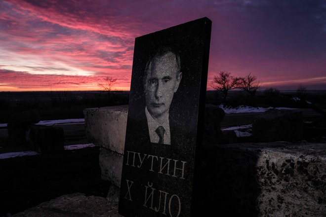 Putin je žrtvoval na desettisoče ruskih življenj. FOTO: Yasuyoshi Chiba/AFP
