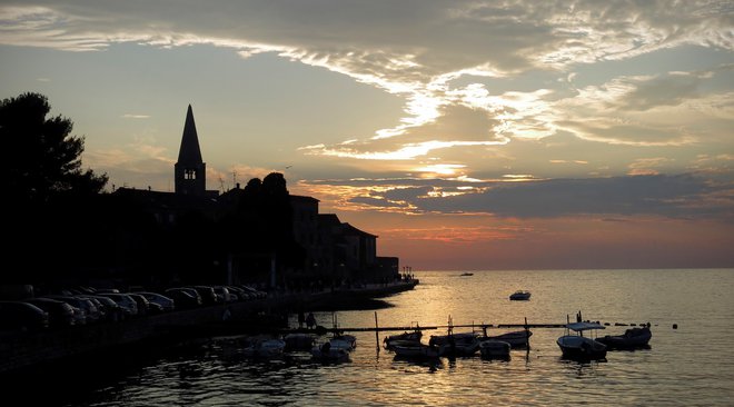 Poreč je skozi vse leto priljubljen turistični kraj za številne Slovence. FOTO: Blaž Samec/Delo
