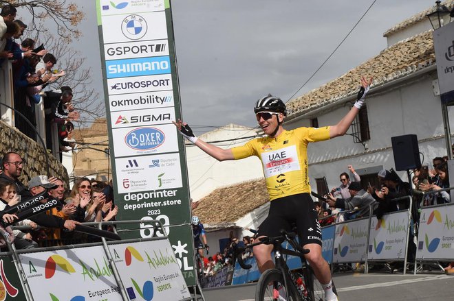 Tadej Pogačar je z uspehom v 4. etapi dirke po Andaluziji dosegel mejnik 50 zmag med profesionalci. FOTO: Vueltaandalucia.es
