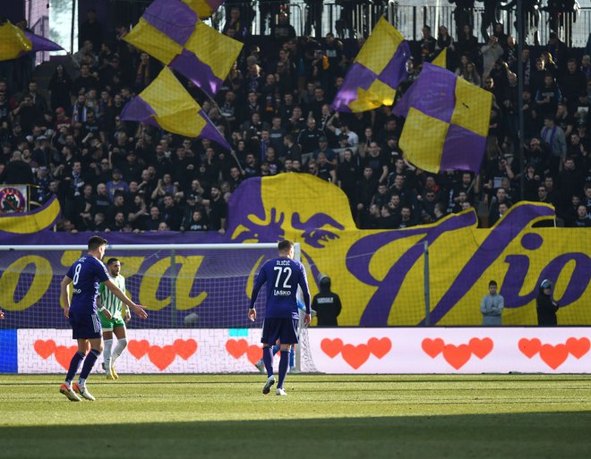 Maribor se je veselil sedme zaporedne zmage. FOTO: Marko Pigac
