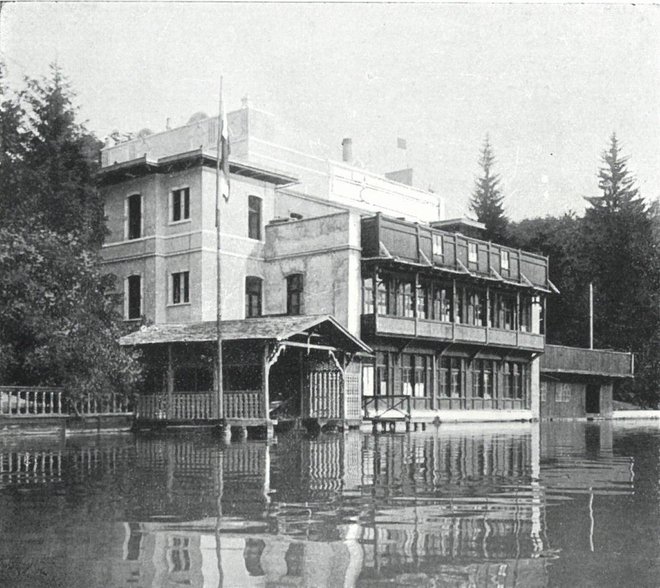 Zdraviliško kopališče ali Kurbad, leta 1899 FOTO: osebni arhiv Vojka Zavodnika
