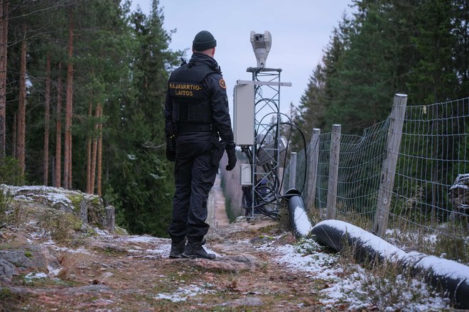 Več kot 1300 kilometrov dolga meja, ki deli Finsko in Rusijo, je tudi zunanja meja Evropske unije. FOTO: Alessandro Rampazzo/AFP
