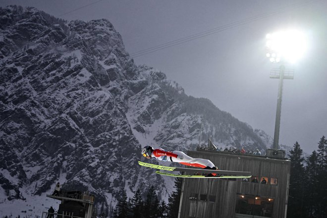 Planica je v teh tednih postala simbol ne le športa, temveč tudi družbene dinamike. FOTO: Afp
