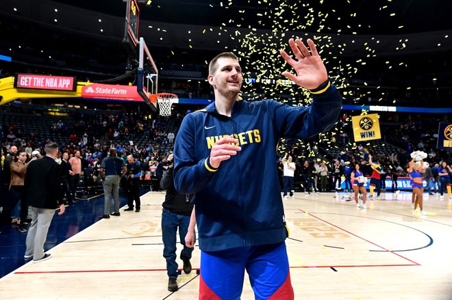 Srbski center pri Denverju Nikola Jokić je dosegel svoj 25. trojni dvojček v tej sezoni lige NBA. FOTO: Ron Chenoy/Usa Today Sports
