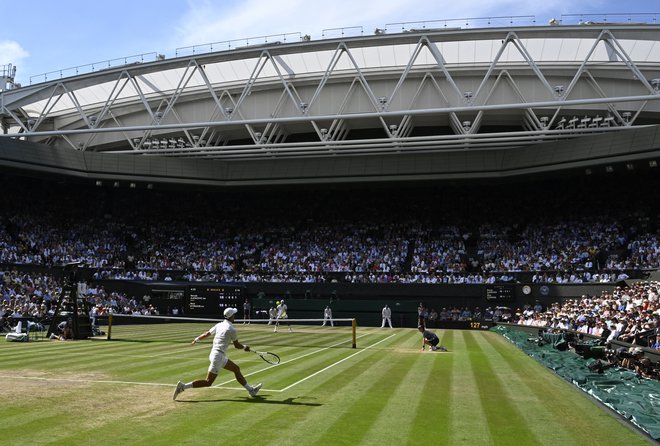 Organizatorji velikega teniškega slama v Wimbledonu želijo najboljše. FOTO: Toby Melville/Reuters
