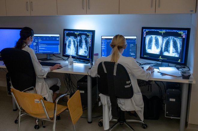 Pilotno raziskavo o presejanju raka pljuč bi radi začeli izvajati v naslednjih dveh letih. FOTO: Voranc Vogel
