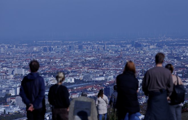 Leta 2022, ki so ga na Dunaju opisali kot leto novega začetka, so v avstrijskem glavnem mestu našteli nekaj več kot 5,5 milijona prihodov turistov. FOTO: Leonhard Foeger/Reuters
