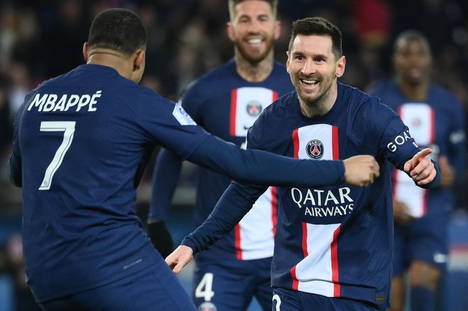 Kylian Mbappe in Lionel Messi sta na zadnjih dveh tekmah francoske lige dosegla osem od 11 golov za PSG. FOTO:&nbsp;Franck Fife/AFP
