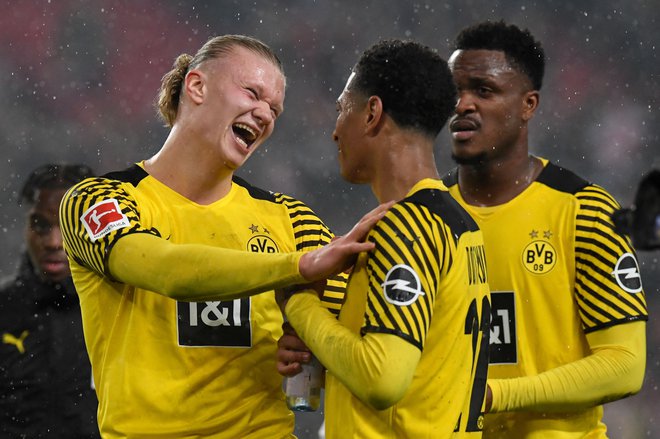 Erling Haaland in Jude Bellingham sta se dobro ujela v Dortmundu. FOTO:  Thomas Kienzle/AFP
