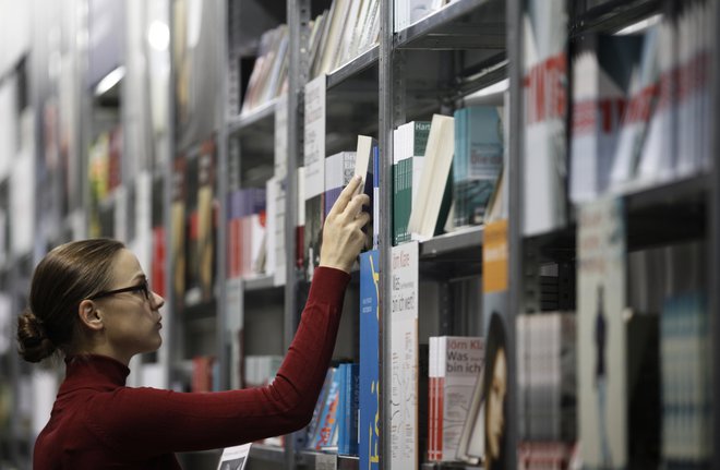 Bibliomanijak je knjiga o odvisnosti od knjig, zaljubljenosti vanje in o občasnih razočaranjih, pravi Robin Ince. FOTO: Alex Domanski/Reuters
