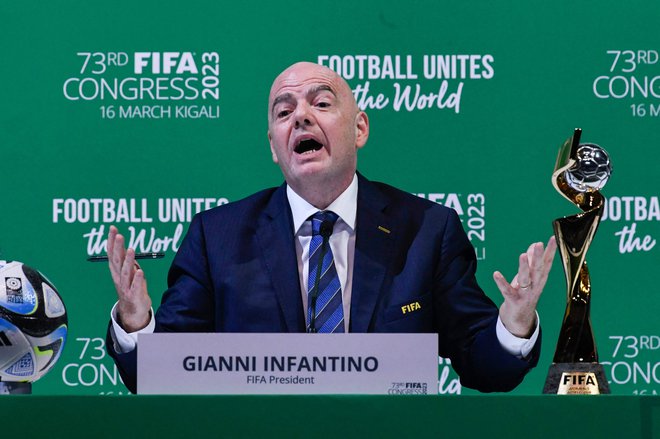 Gianni Infantino je dobil nov mandat predsednika Fife. FOTO: Simon Maina/AFP
