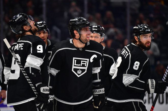 Anže Kopitar sijajno vodi Los Angeles Kings, ki je v NHL v tej s sezoni že pri 40 zmagah. FOTO: Gary A. Vasquez/Usa Today Sports
