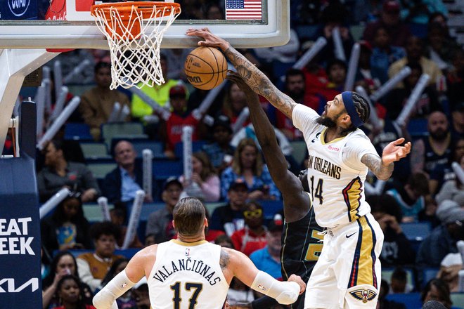 Brandon Ingram je blestel v obrambi in napadu ter je bil najzaslužnejši za zmago New Orlanesa vligi NBA. FOTO: Stephen Lew/Usa Today Sports
