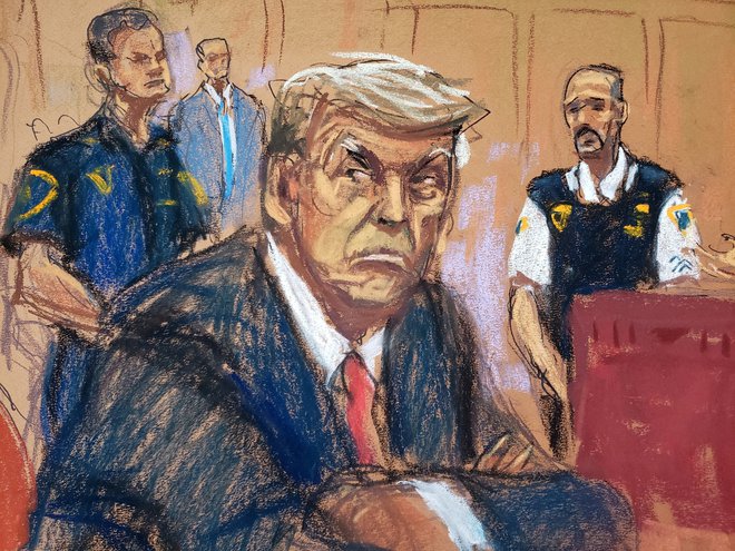 Nekdanji ameriški predsednik Donald Trump na manhattanskem sodišču. FOTO: Jane Rosenberg/Reuters