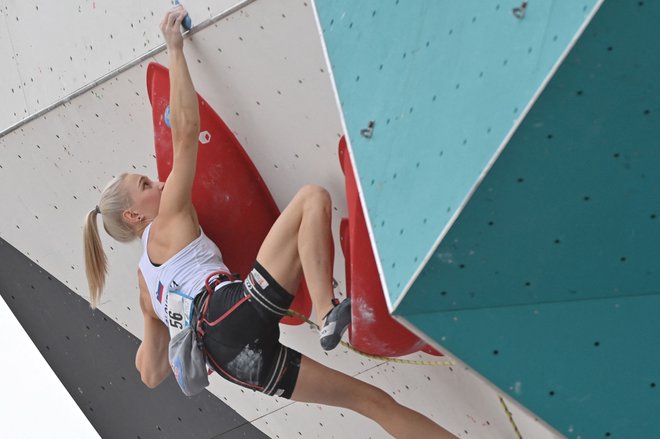 Janja Garnbret bo letošnjo sezono v steni začela malce kasneje. FOTO: Adek Berry/AFP