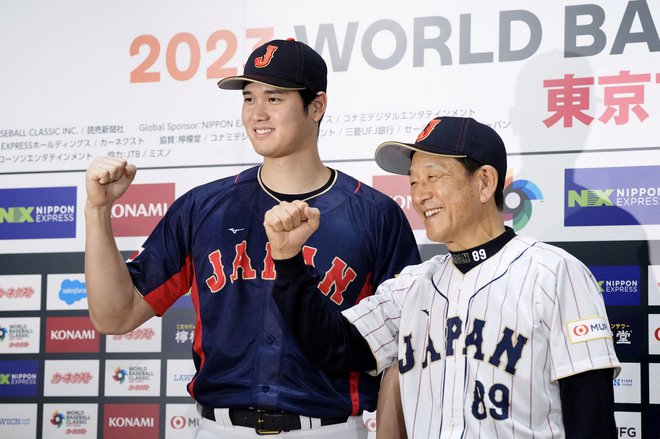 Šohej Ohtani (levo) je nesporno največji športni zvezdnik na Japonskem, kje je bejzbol tudi najbolj priljubljen šport. FOTO: Kyodo/Reuters