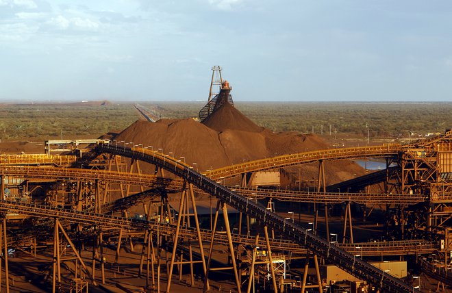 Cena železove rude je nižja, kot je bila v enakem obdobju lani in predlani, ko je dosegla cenovni vrh. Letos se cenijo tudi nekateri izdelki iz železa. Foto Reuters Reuters/Pictures