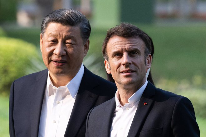 Emmanuel Macron, »največji Evropejec« med voditelji EU, se je s Xi Jinpingom v Pekingu srečal kot Francoz.

FOTO: Jacques Witt/Afp