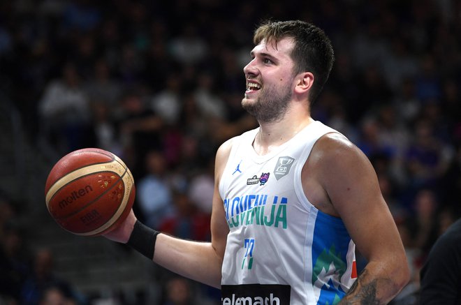 Luka Dončić bo naslednjo soboto izvedel, s kom bo Slovenija v skupini v prvem delu SP. FOTO: Annegret Hilse/Reuters