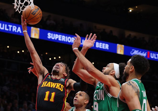 Trae Young je vsaj nekoliko popravil slab vtis v letošnji končnici. FOTO: AFP