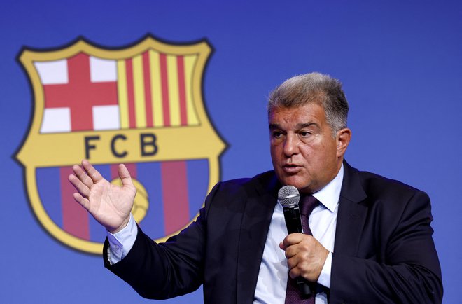 Predsednik Barcelone Joan Laporta je potrdil finančno konstrukcijo gradnje novega štadiona. FOTO: Albert Gea/Reuters